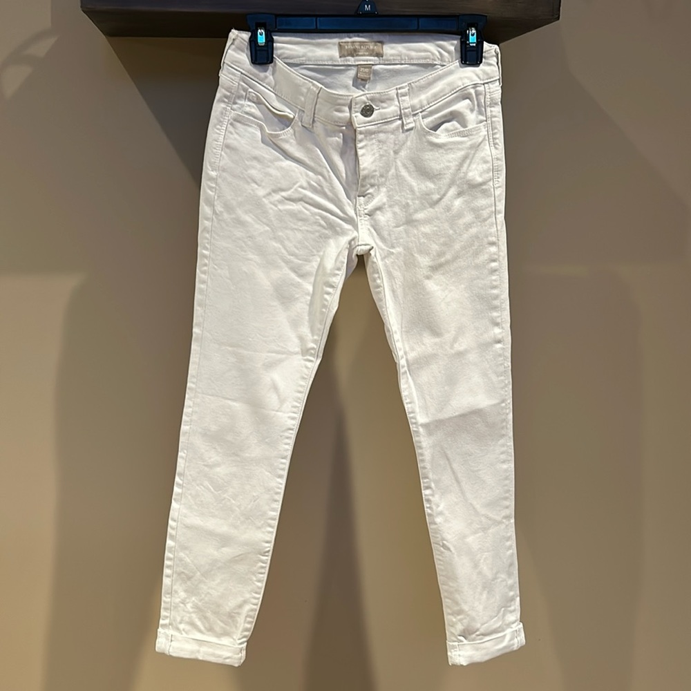 Banana Republic Size 0 White Denim Cropped Skinny Fit Jeans. 15% off 2+ bundle